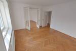 Nähe Stadtpark: Ruhige 4-Zimmer-Wohnung mit Süd-West-Loggia in 23568 Lübeck-St.Gertrud, Lutherstr.