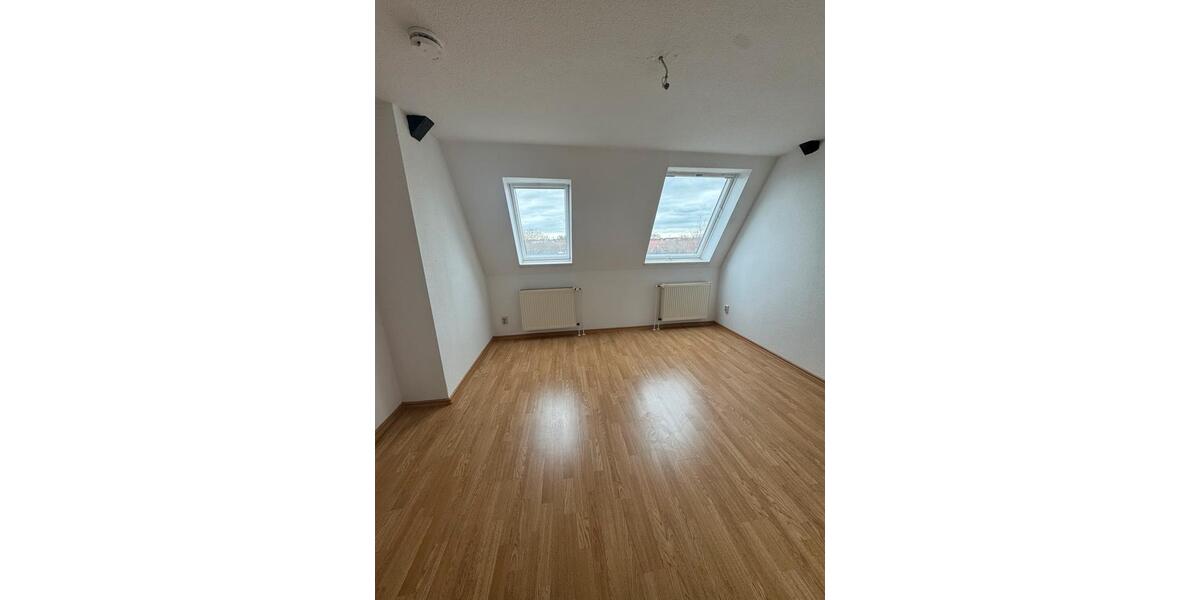 Dachgeschoßwohnung Magdeburg Leipziger Straße - 2 Zimmer, 60 m&sup2;, 570&euro; | Angebot:26038641