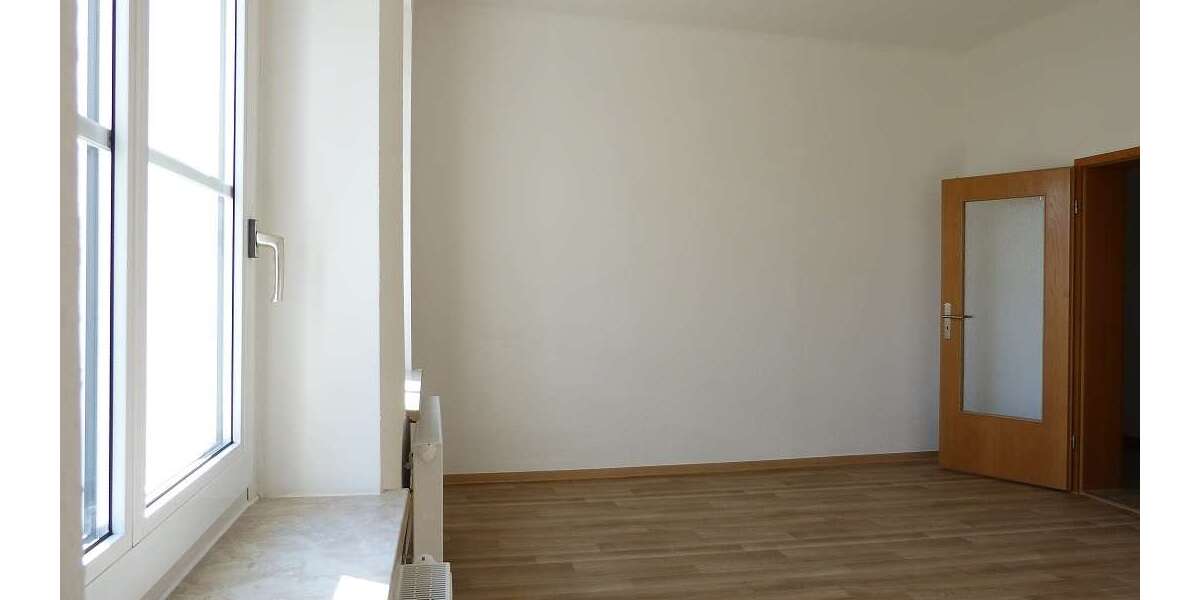 Etagenwohnung Leuna Rössen - 3 Zimmer, 100 m&sup2;, 696&euro; | Angebot:19589372