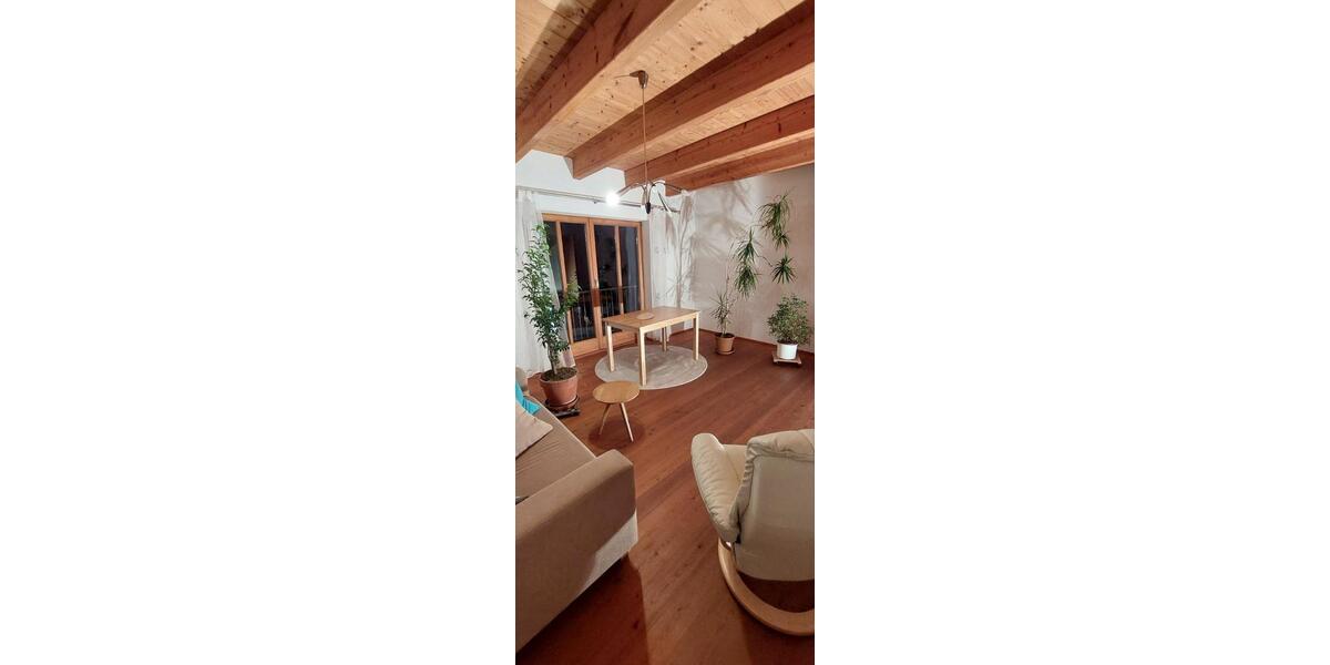 2 helle Zimmer mit Balkon in 2er WG in Lappersdorf zu vermieten 2.5 zimmer