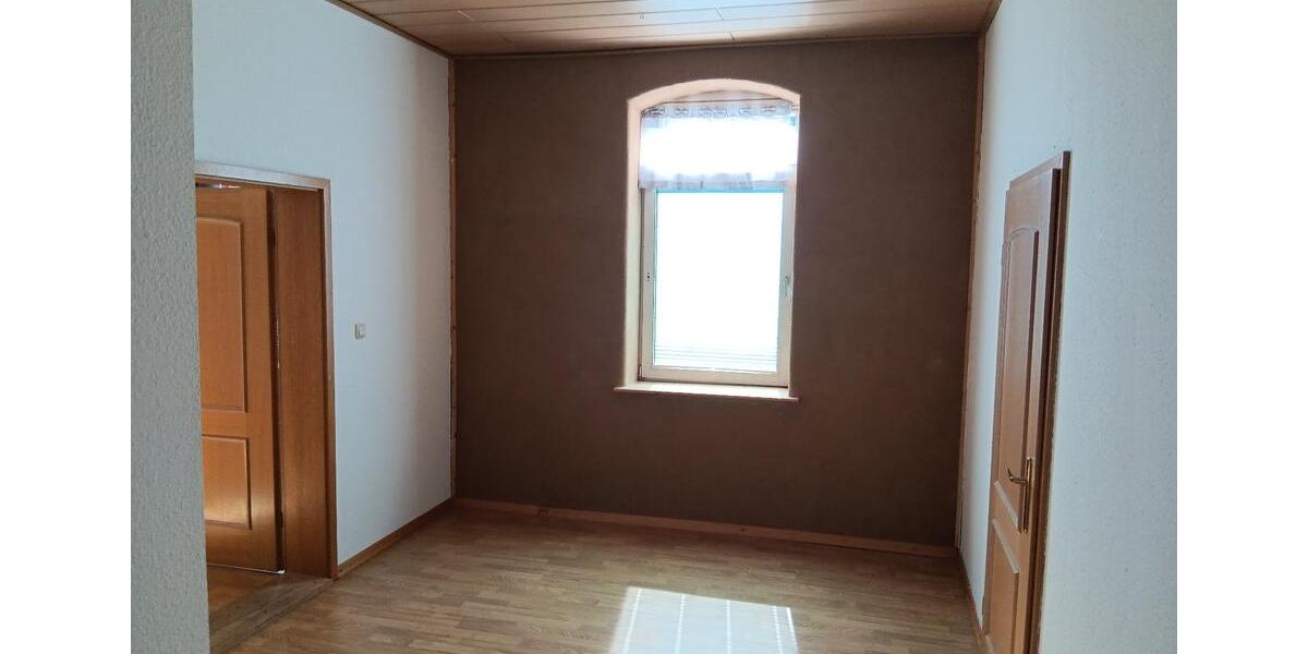 Erdgeschoßwohnung Neustadt am Rübenberge - 5 Zimmer, 160 m&sup2;, 990&euro; | Angebot:26646456