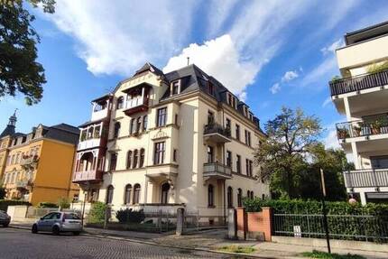 3-Zimmer-Wohnung mit Balkon in Dresden-Striesen!