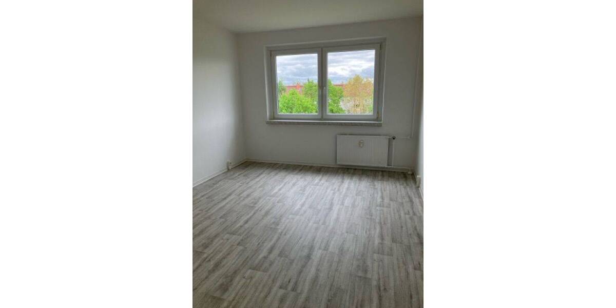 Etagenwohnung Angermünde - 4 Zimmer, 69 m&sup2;, 430&euro; | Angebot:26673532