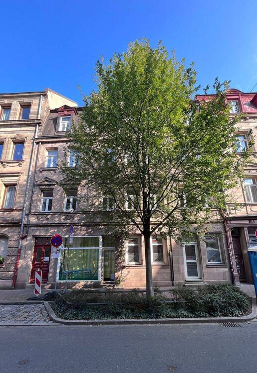 Modern und charmant - Sanierte 3 Zi. Wohnung direkt in der Fürther Innenstadt! Nähe U-Bahn!