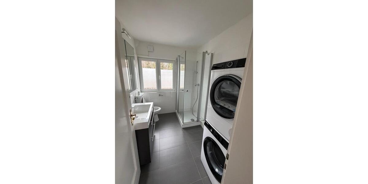 Wohnen auf Zeit Friedrichshafen - 5 Zimmer, 18 m&sup2;, 500&euro; | Angebot:26031986