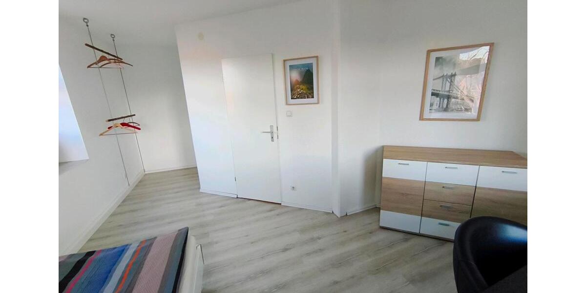 Coburg : Zentrales ,helles und möbliertes Zimmer in Studenten-WG 1 zimmer