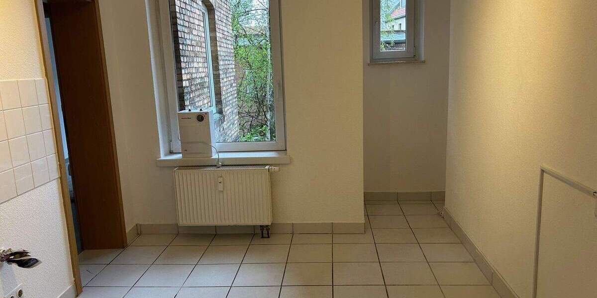 Etagenwohnung Halle (Saale) Giebichenstein - 4 Zimmer, 77 m&sup2;, 590&euro; | Angebot:26672530