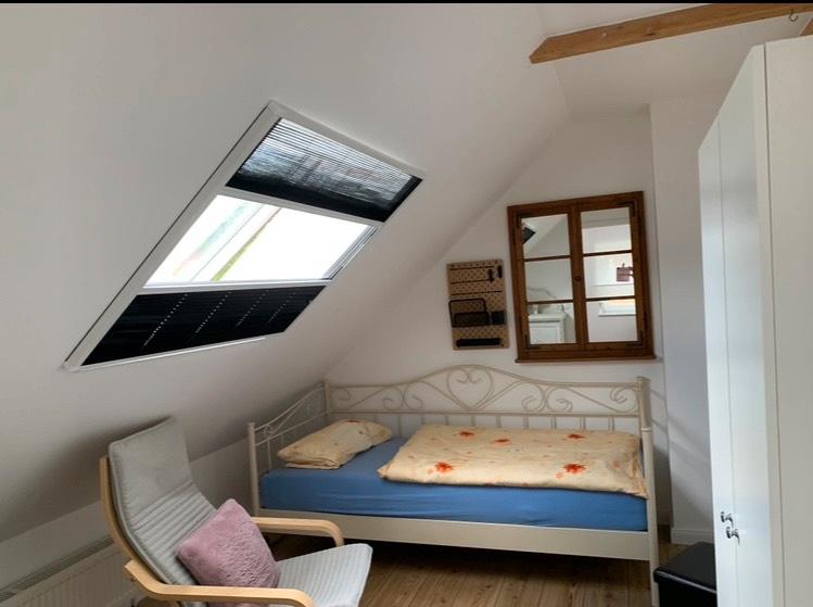 Zimmer im Dachgeschoss 1 zimmer