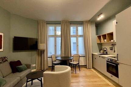 MÖBLIERTES Single Apartment am Helmholtzplatz! FURNISHED Single apartment at popular Helmholtzplatz!