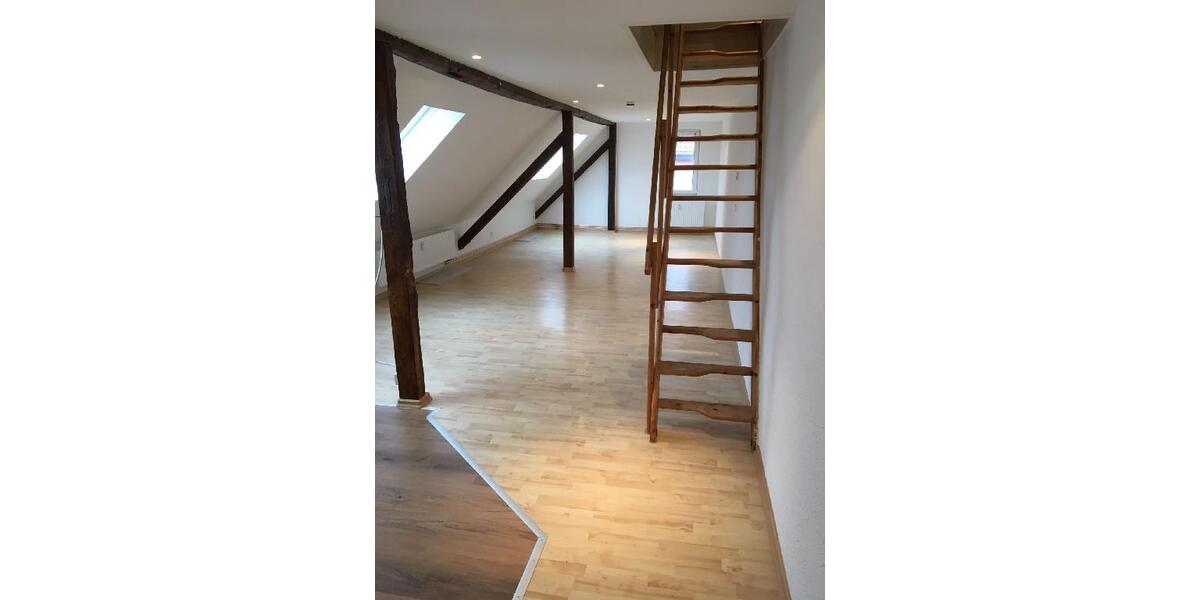 O113W5: Schöne 2-Raum-Maisonettewohung im Dachgeschoss in Teutschenthal 2 zimmer