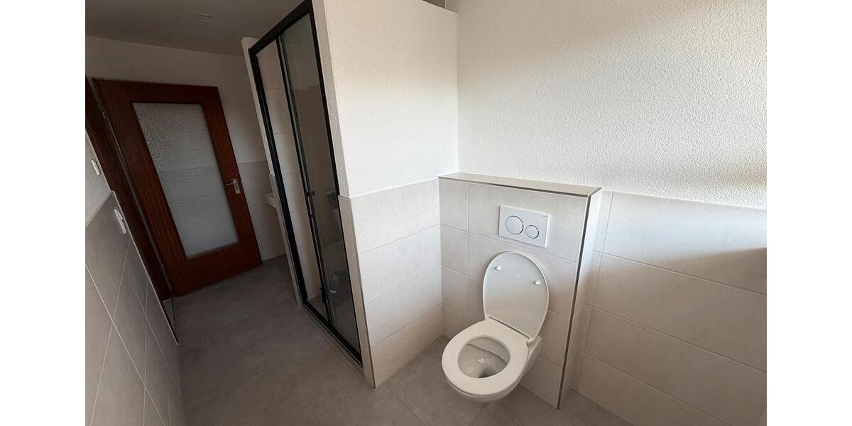 Etagenwohnung Neckarsulm - 3 Zimmer, 100 m&sup2;, 1.450&euro; | Angebot:25973942