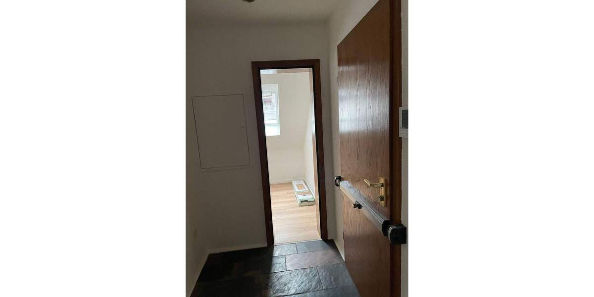 Etagenwohnung Bochum Harpen - 2 Zimmer, 83 m&sup2;, 664&euro; | Angebot:23947430