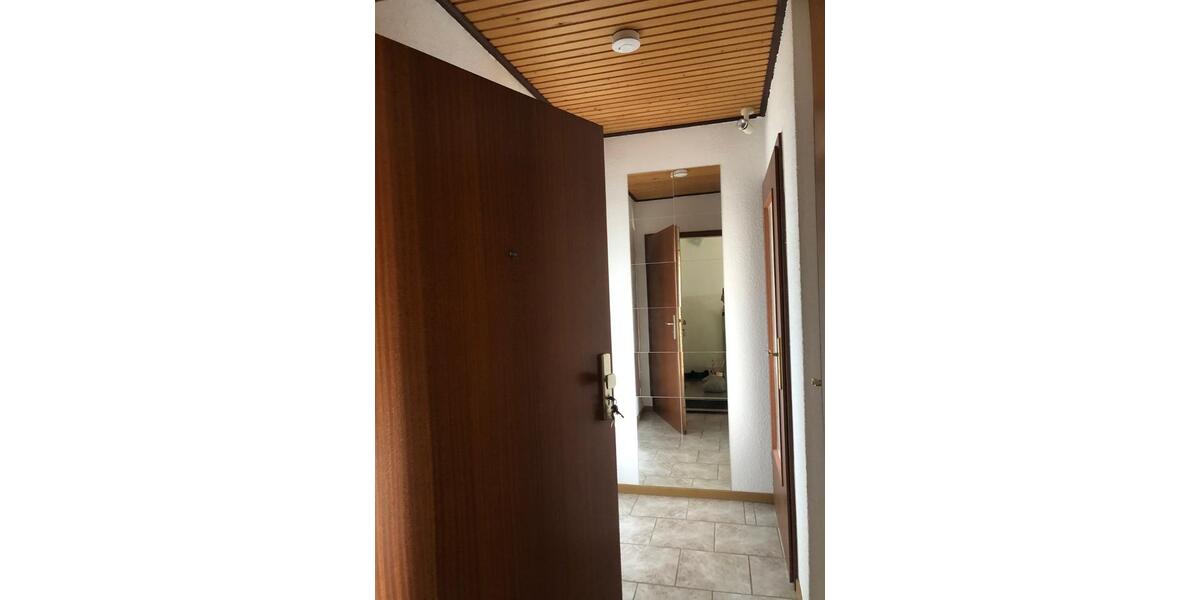 Dachgeschoßwohnung Zehdenick - 2 Zimmer, 42 m&sup2;, 336&euro; | Angebot:25854202