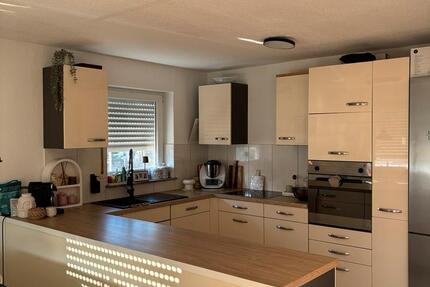 4 Zimmer Wohnung mit moderner Einbauküche - ANFRAGE STOP! 4 zimmer