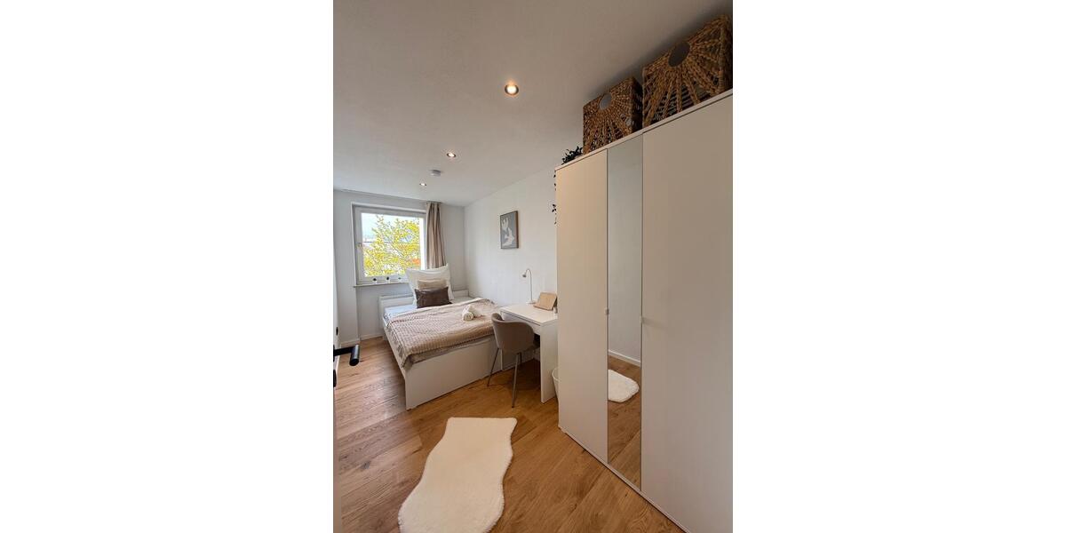 Wohnen auf Zeit München Bogenhausen - 4 Zimmer, 9 m&sup2;, 840&euro; | Angebot:26145138