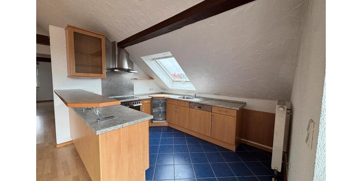 Dachgeschoßwohnung Homburg - 2 Zimmer, 75 m&sup2;, 700&euro; | Angebot:25932873