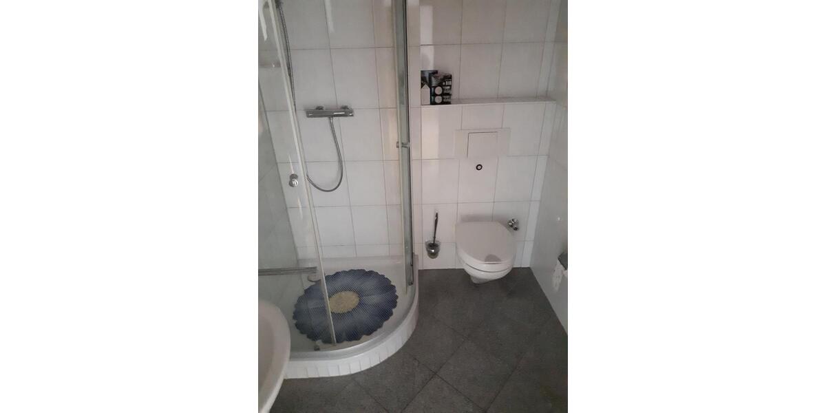 Erdgeschoßwohnung Saarbrücken West - 2 Zimmer, 69 m&sup2;, 550&euro; | Angebot:26519230