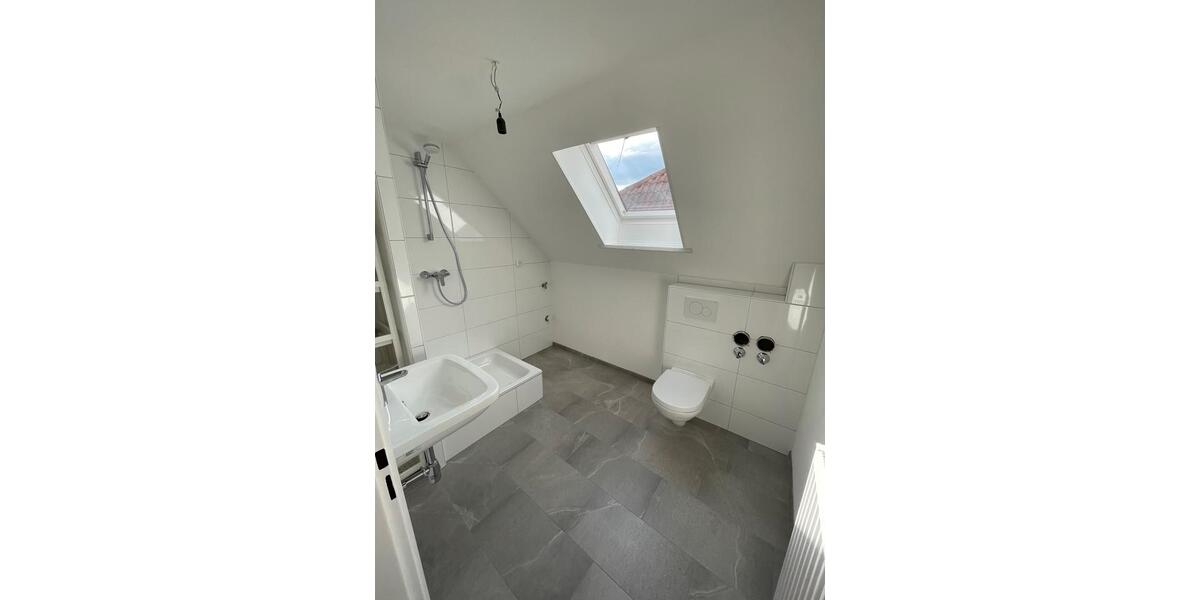 Dachgeschoßwohnung Bad Nauheim - 2 Zimmer, 80 m&sup2;, 750&euro; | Angebot:26636089