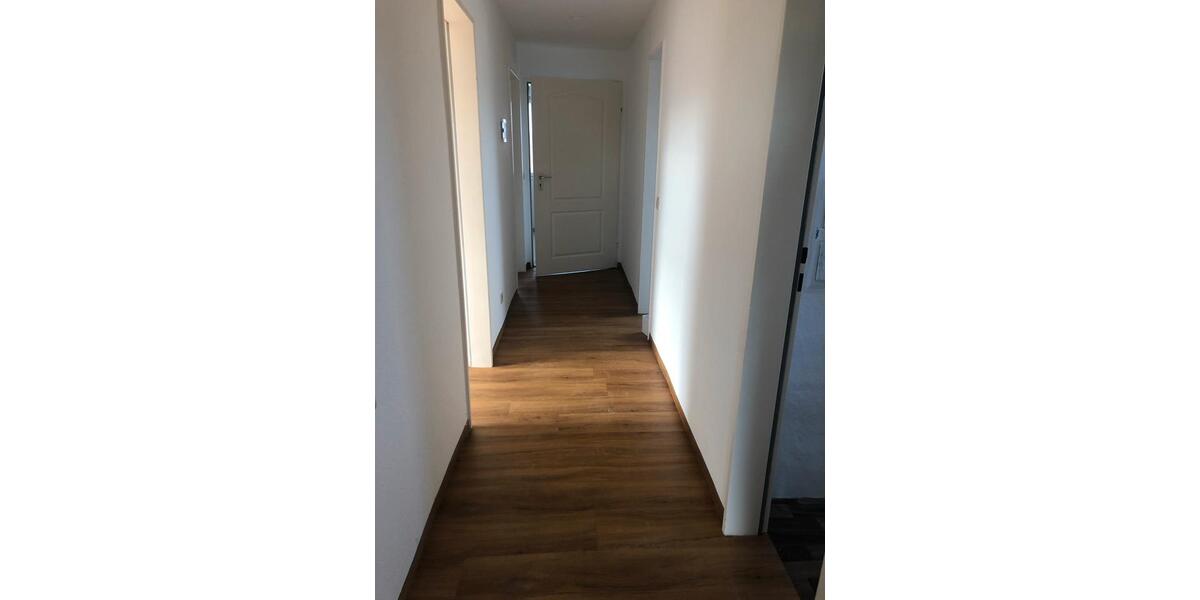 Dachgeschoßwohnung Trossingen - 2.5 Zimmer, 50 m&sup2;, 800&euro; | Angebot:24692370