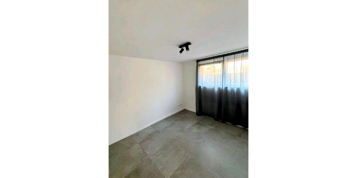 Etagenwohnung Linkenheim-Hochstetten Hochstetten - 2 Zimmer, 65 m&sup2;, 1.200&euro; | Angebot:24625479