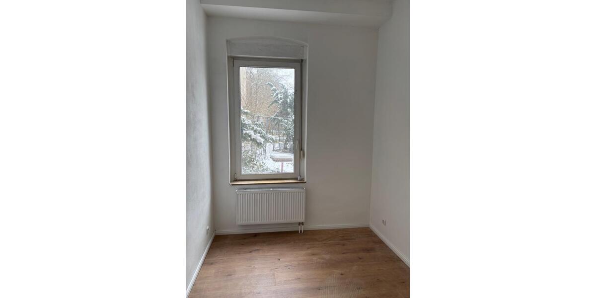 Erdgeschoßwohnung Köthen (Anhalt) - 4 Zimmer, 90 m&sup2;, 585&euro; | Angebot:24805944