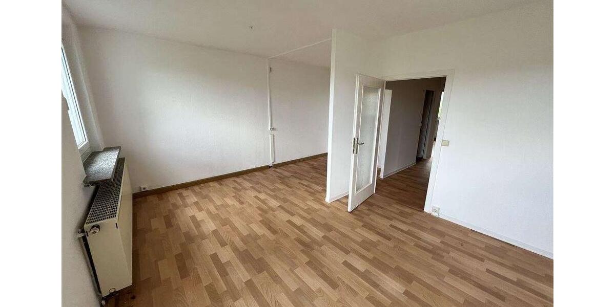 Etagenwohnung Suhl - 3 Zimmer, 54 m&sup2;, 299&euro; | Angebot:25918457