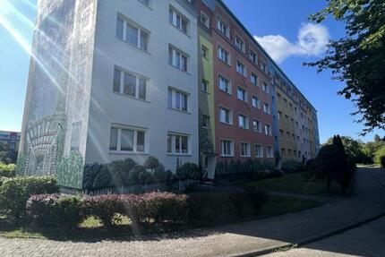 4-Zimmerwohnung mit Balkon und modernisiertem Bad 4 zimmer