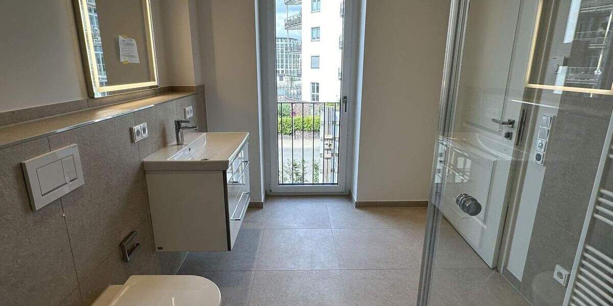 Etagenwohnung Wedel - 4 Zimmer, 139 m&sup2;, 3.225&euro; | Angebot:24226772