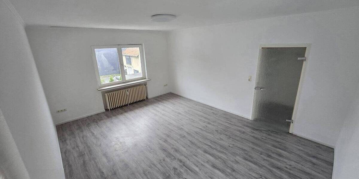 Etagenwohnung Korschenbroich - 3 Zimmer, 110 m&sup2;, 980&euro; | Angebot:25719256