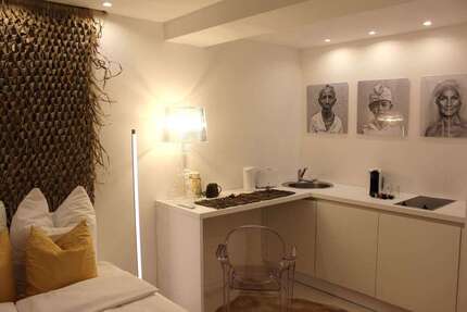 Zimmer Köln Neuehrenfeld - 1 Zimmer, 899&euro; | Angebot:25566455