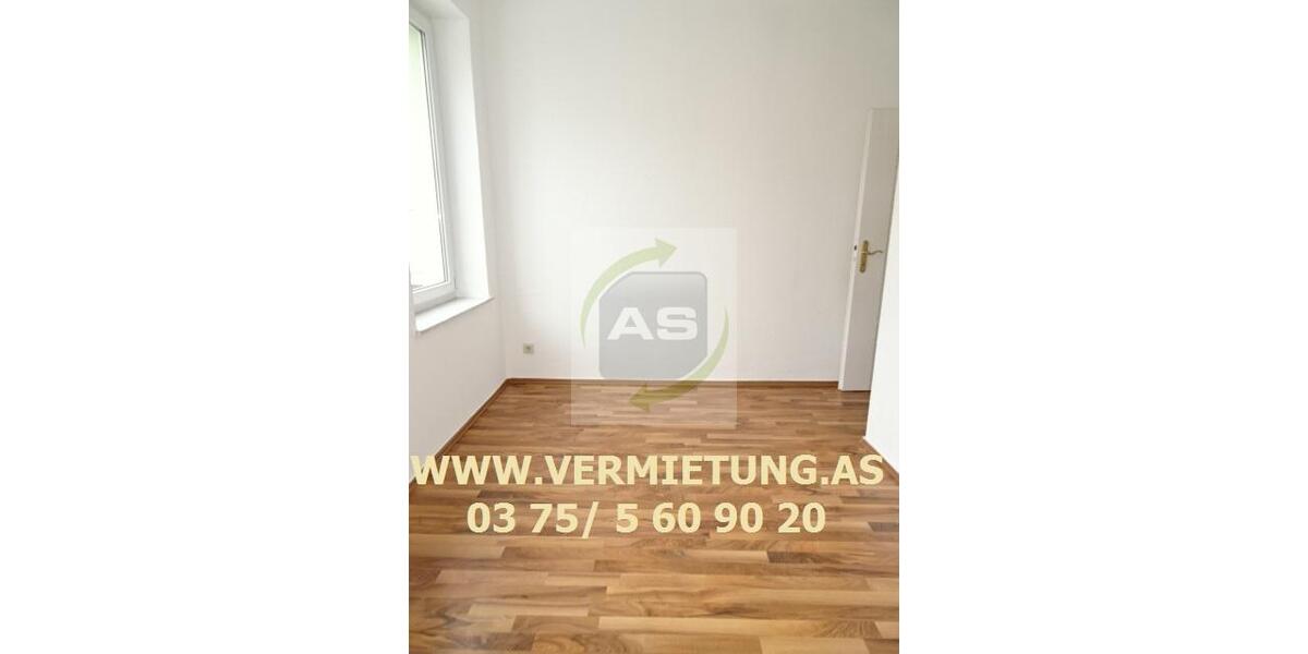 Etagenwohnung Zwickau - 5 Zimmer, 105 m&sup2;, 695&euro; | Angebot:26587847