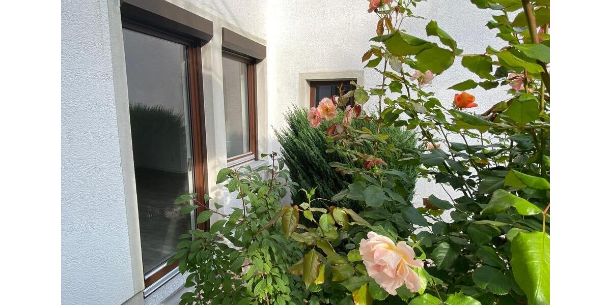 Erdgeschoßwohnung Coburg - 2 Zimmer, 60 m&sup2;, 660&euro; | Angebot:25767093