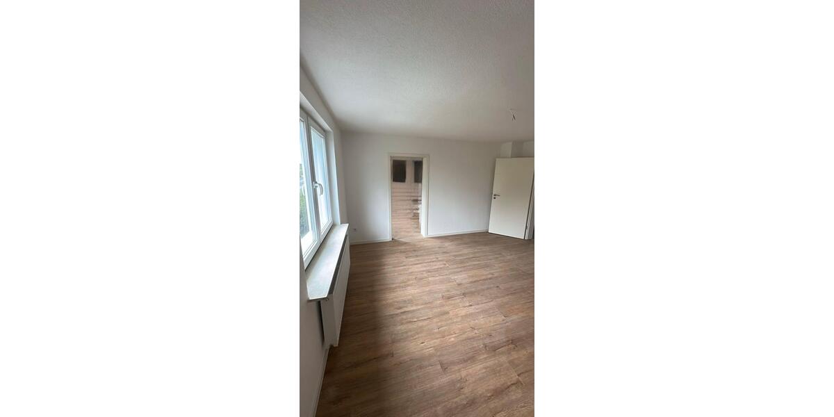 Erdgeschoßwohnung Breuna - 2 Zimmer, 73 m&sup2;, 750&euro; | Angebot:26639042