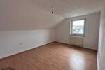 Dachgeschoßwohnung Poppenricht - 3.5 Zimmer, 80 m&sup2;, 620&euro; | Angebot:25978840