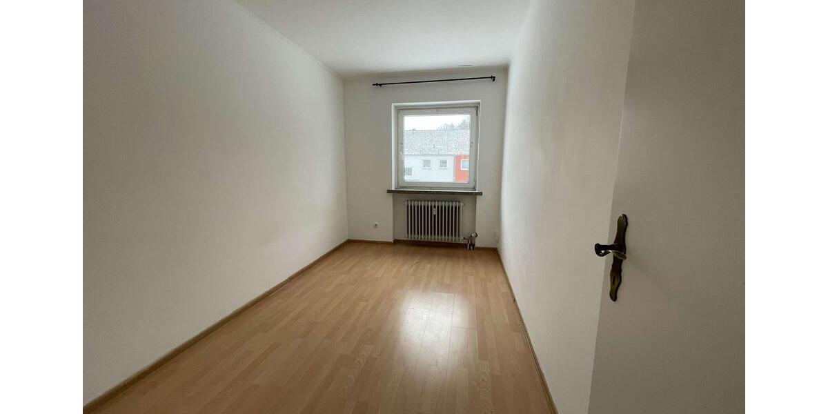 Etagenwohnung Celle Bostel - 4 Zimmer, 83 m&sup2;, 578&euro; | Angebot:25992664