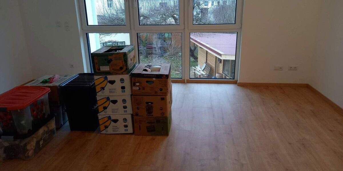 Schöne Doppelhaushälfte 5 zimmer