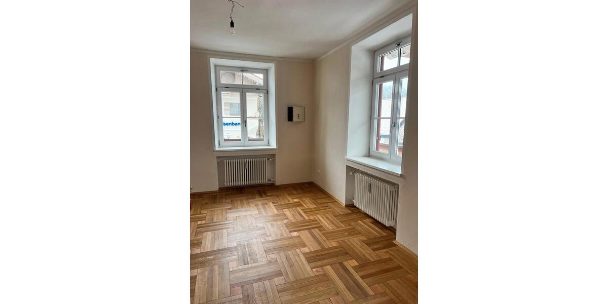Etagenwohnung Siegsdorf - 5 Zimmer, 125 m&sup2;, 1.850&euro; | Angebot:26600567