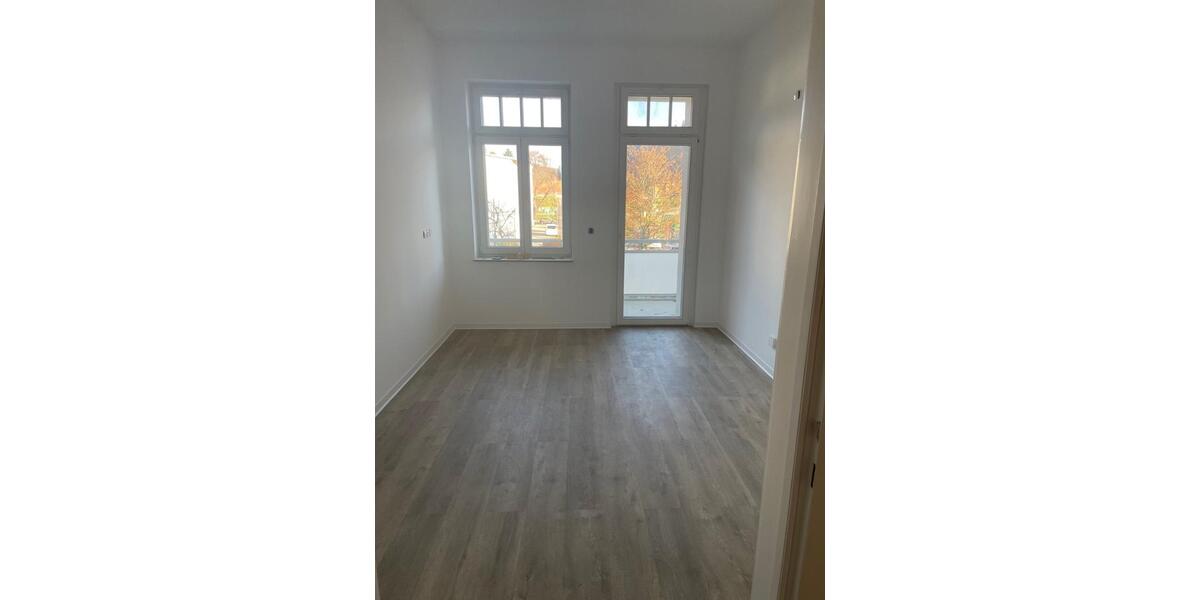 3 Raumwohnung im Erdgeschoß 3 zimmer