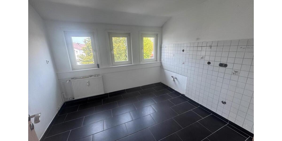 Dachgeschoßwohnung Bad Oeynhausen Rehme - 4 Zimmer, 83 m&sup2;, 800&euro; | Angebot:26336374