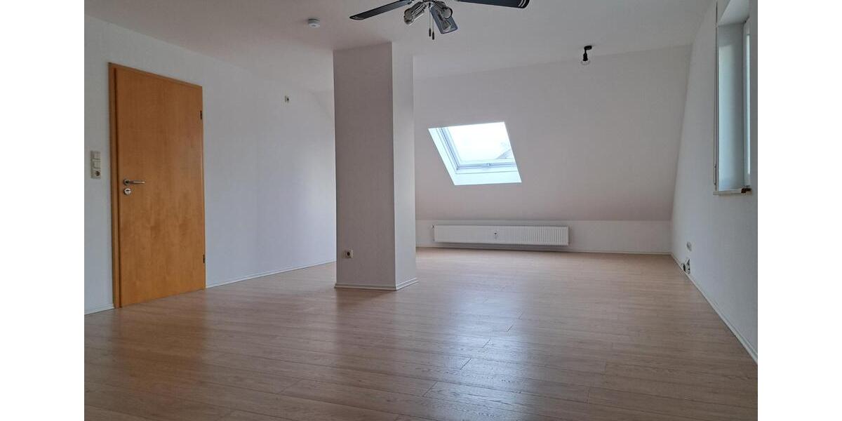 Dachgeschoßwohnung Neuhof - 2 Zimmer, 78 m&sup2;, 695&euro; | Angebot:25054312