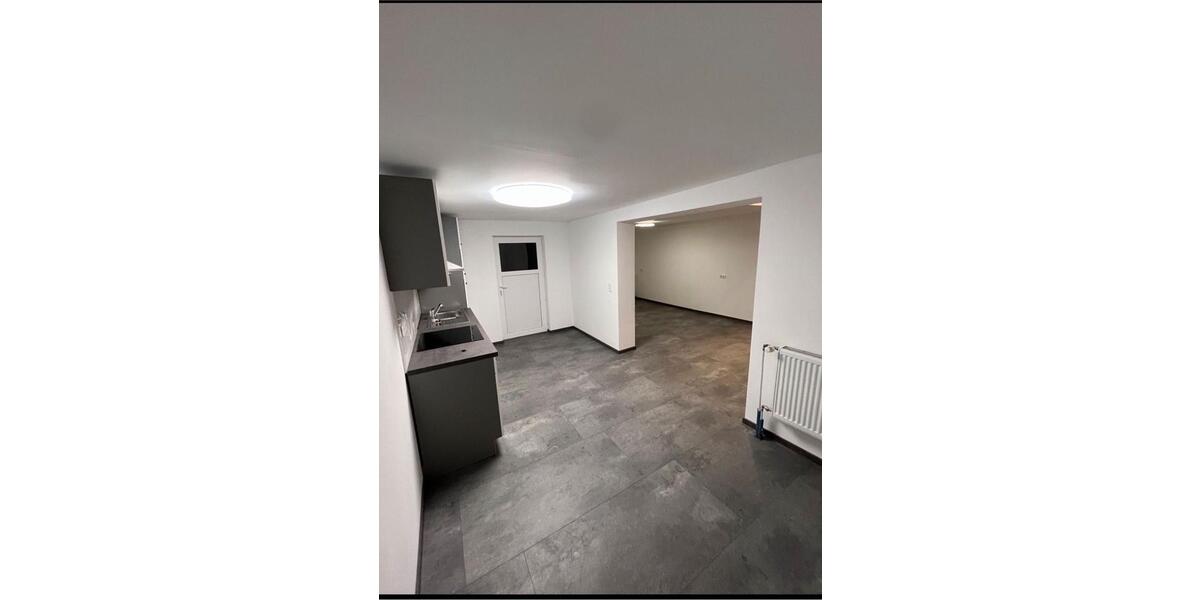 Etagenwohnung Heide - 5 Zimmer, 105 m&sup2;, 1.050&euro; | Angebot:25477192