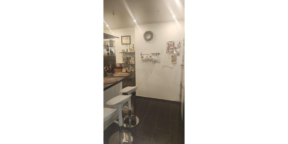 Etagenwohnung Iserlohn Letmathe - 5 Zimmer, 147 m&sup2;, 1.075&euro; | Angebot:25097054