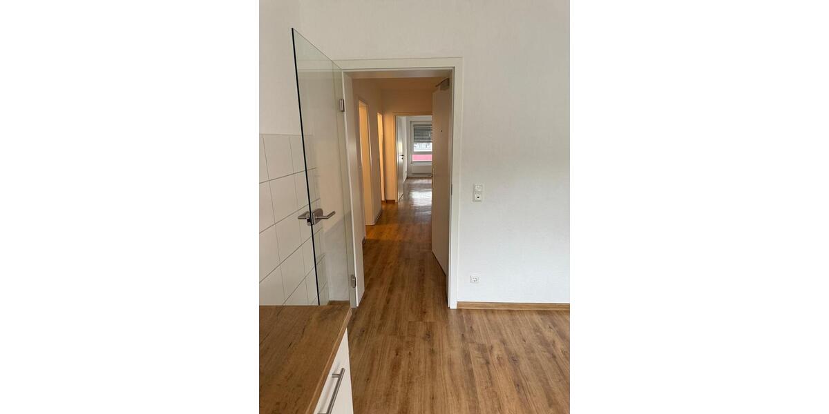 Etagenwohnung Gießen Anneröder Siedlung - 3 Zimmer, 77 m&sup2;, 990&euro; | Angebot:25218276