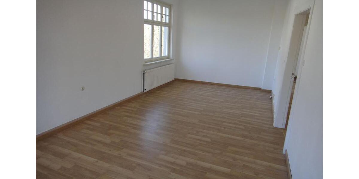Etagenwohnung Delmenhorst - 4 Zimmer, 106 m&sup2;, 1.100&euro; | Angebot:25904594