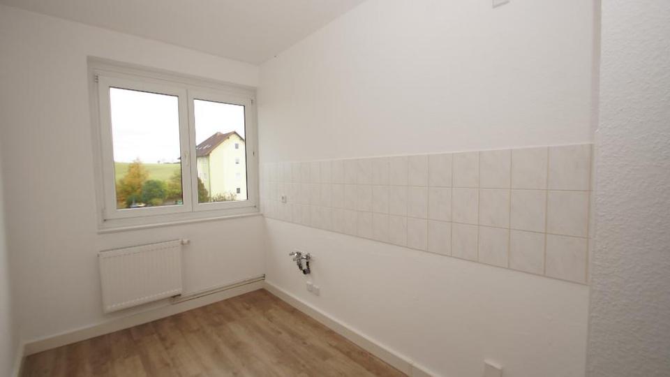 Etagenwohnung Dippoldiswalde - 3 Zimmer, 59 m&sup2;, 363&euro; | Angebot:26130446