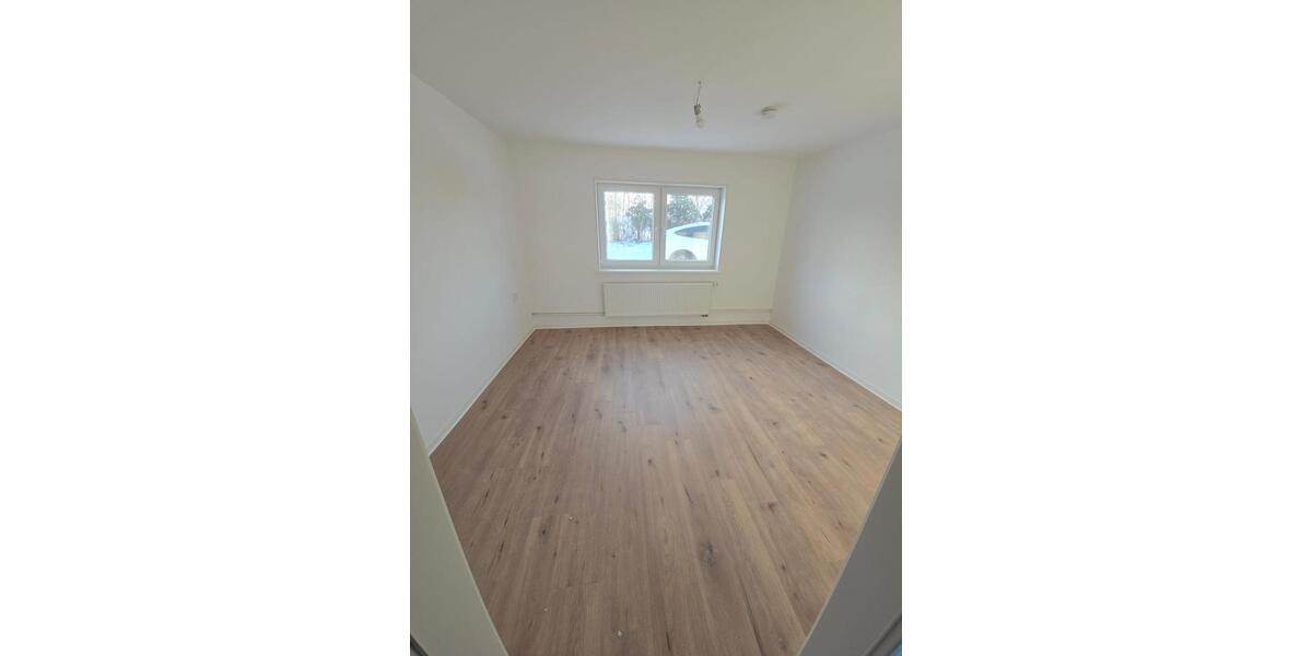 Erdgeschoßwohnung Langenhorn - 4 Zimmer, 122 m&sup2;, 800&euro; | Angebot:25139092