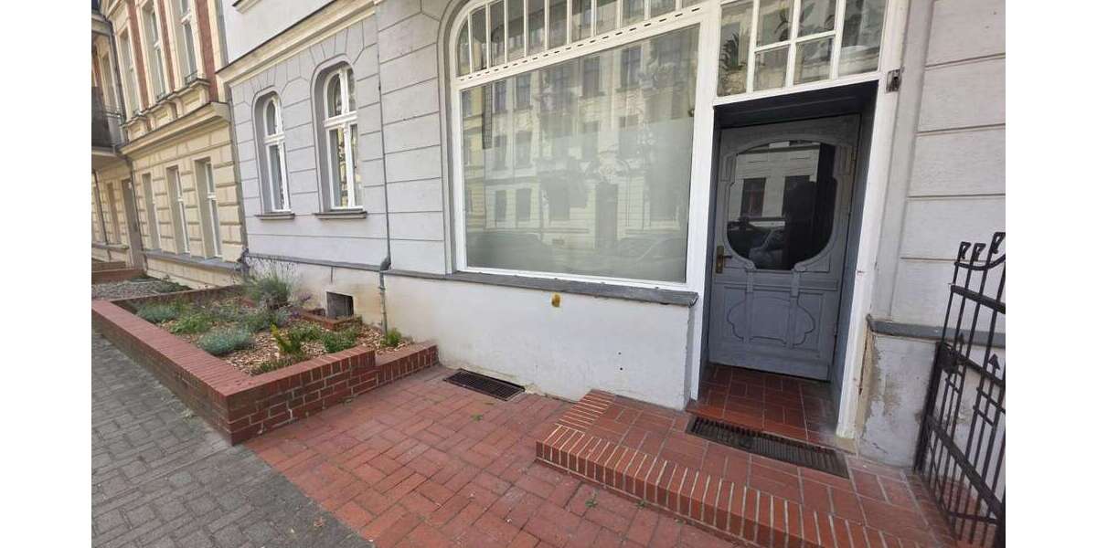 Etagenwohnung Frankfurt (Oder) - 5 Zimmer, 170 m&sup2;, 1.000&euro; | Angebot:27266650