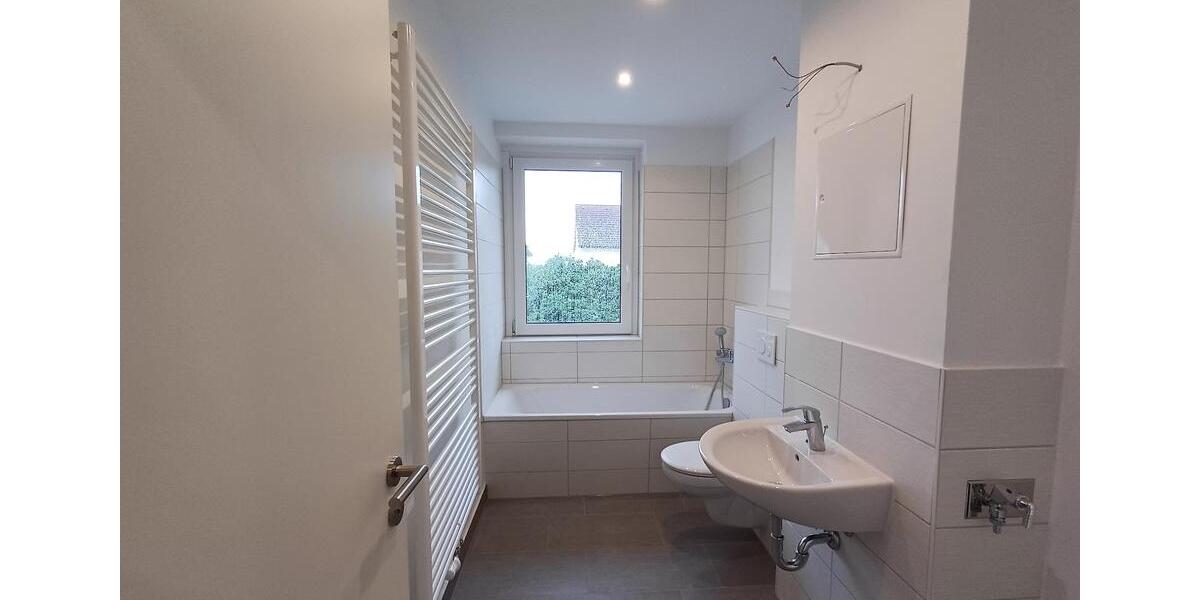 Etagenwohnung Merseburg - 2 Zimmer, 51 m&sup2;, 333&euro; | Angebot:26561572