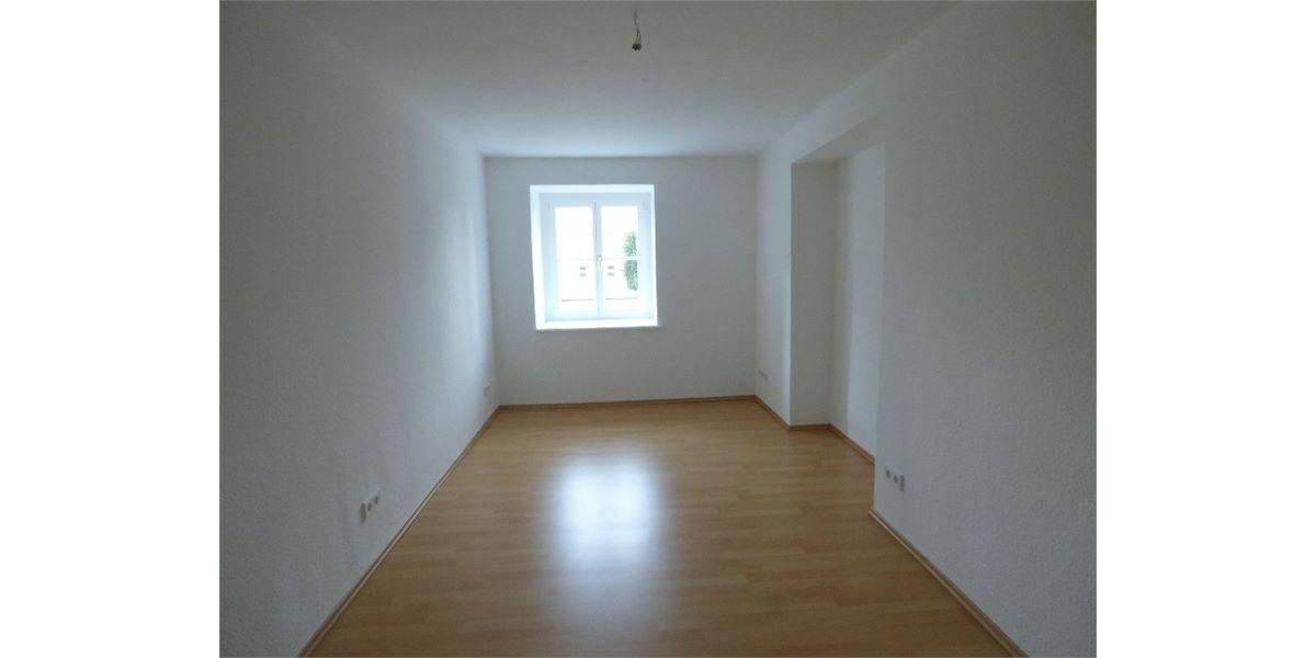 Etagenwohnung Klipphausen - 2 Zimmer, 68 m&sup2;, 450&euro; | Angebot:26493222