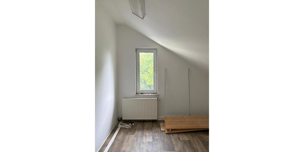 Dachgeschoßwohnung Eisenach - 4 Zimmer, 138 m&sup2;, 970&euro; | Angebot:21987915